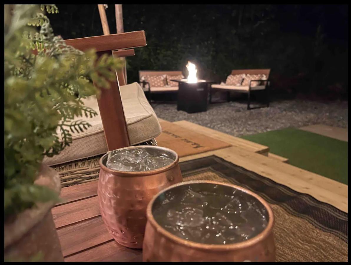 Firefly Season Glamping Hotel Sevierville Exterior photo